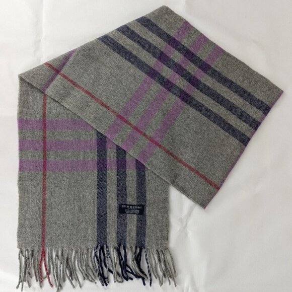 Burberry Nova Check 100% Cashmere Scarf – Unisex Classic Check – Luxury & Warmth - Picture 1 of 6